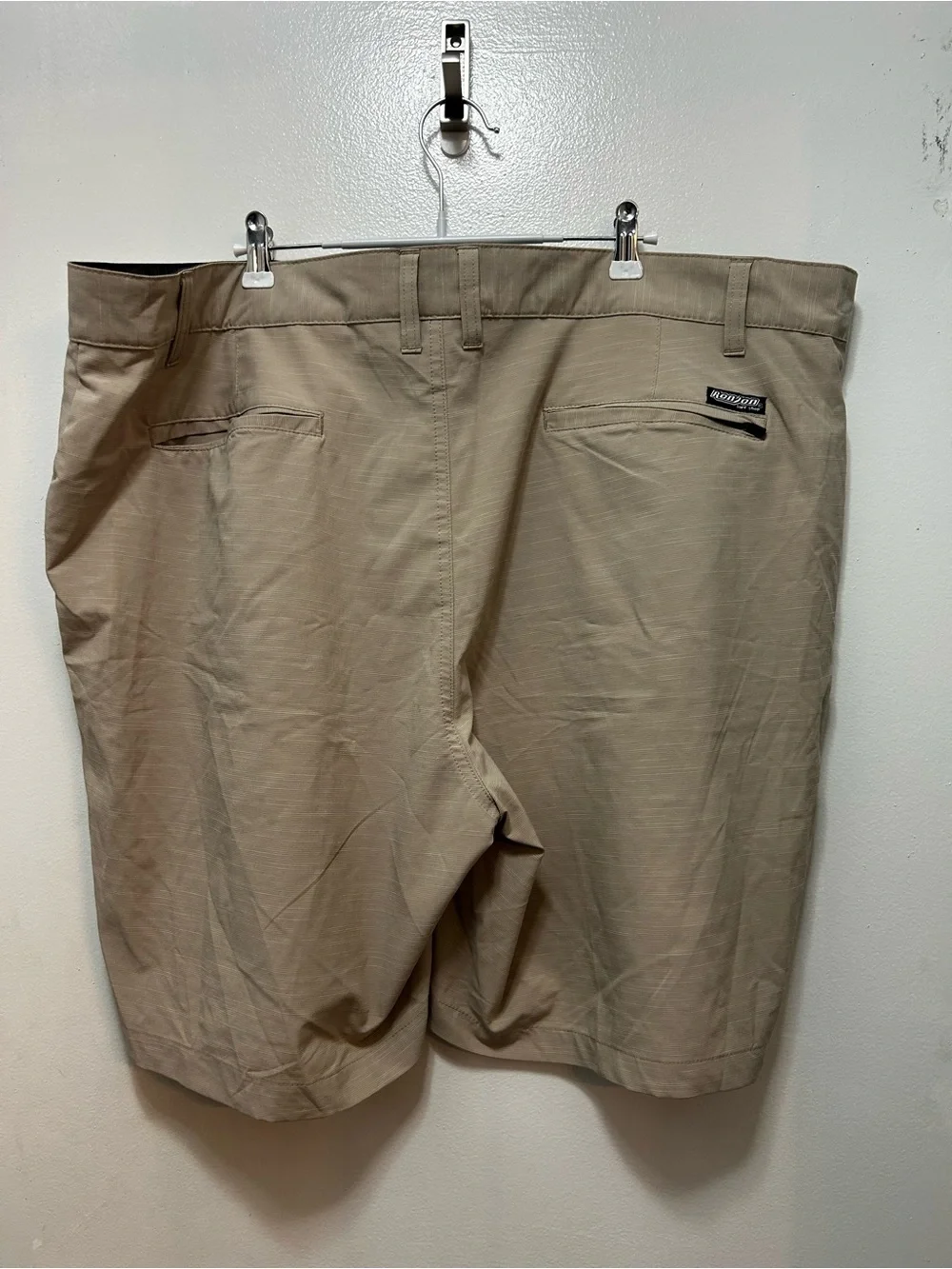 Ron Jon‎ Men's Tan Flat-Front Shorts